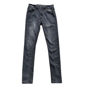 Un Denim Skinniest Black Skinny Jeans with Modern Fit